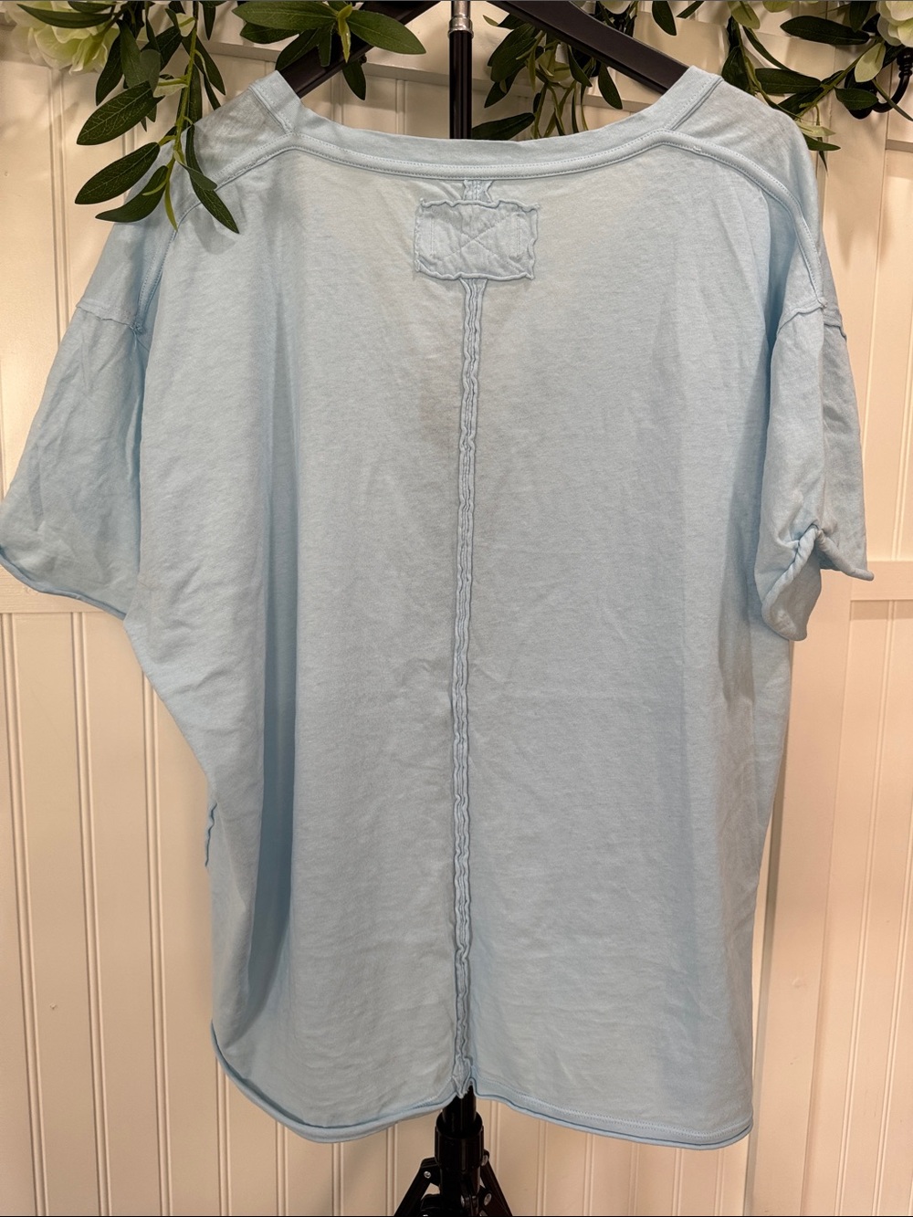 NWT! #798 WE THE FREE Pale Blue V-Neck Short Sleeve Oversized Tee - Picture 6 of 8
